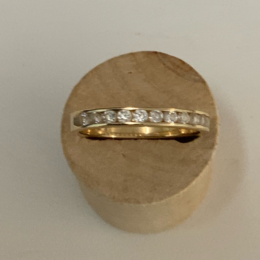 Diamond Gold Band 14k